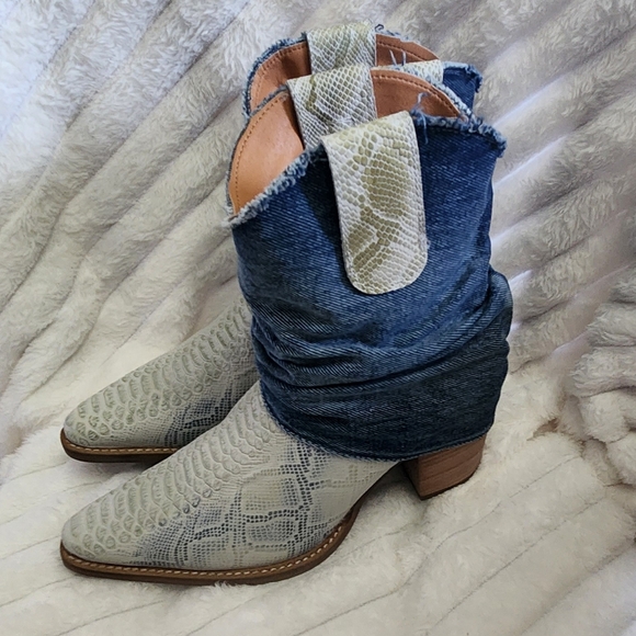 DINGO Denim Dreams Leather Boots - Picture 5 of 15